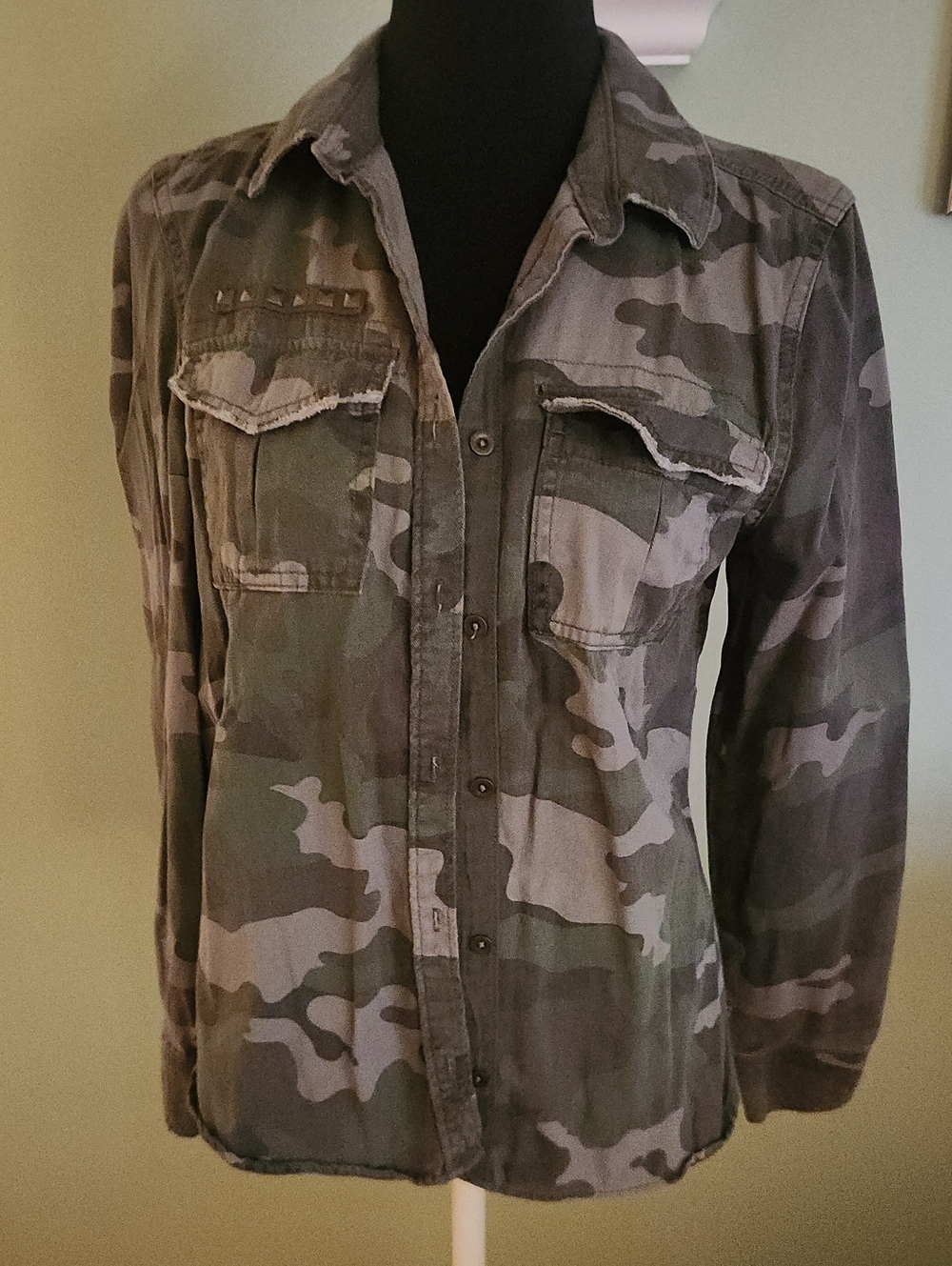 Mudd Men's Camouflage Field Jacket in Olive and Gray